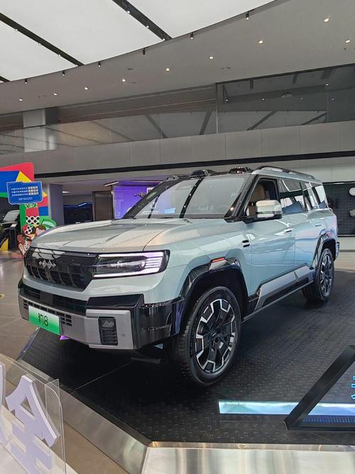 佛山234比亚迪方程豹硬派越野的爆款，英菲尼迪35周年与你共成长